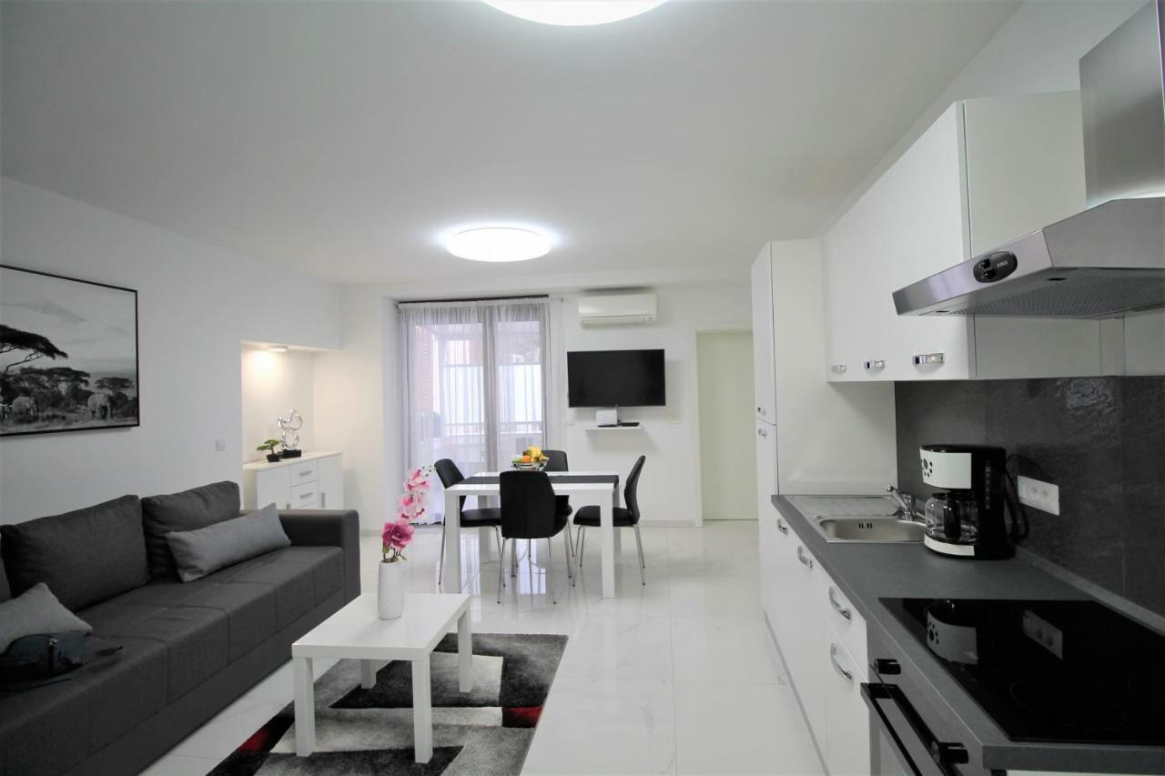 Arbel Apartments Porec Exterior photo