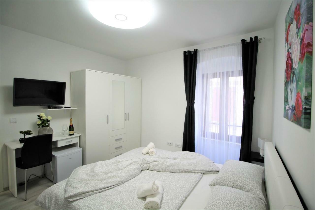Arbel Apartments Porec Exterior photo